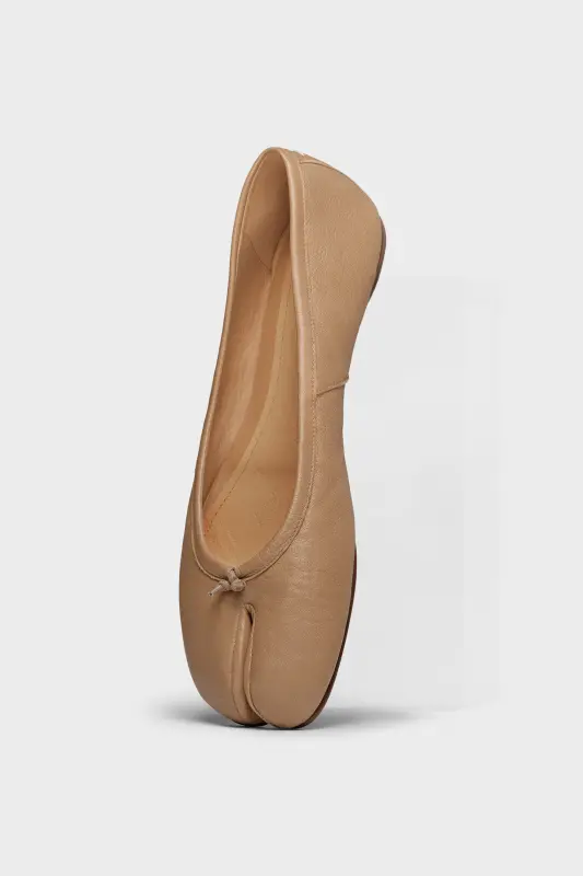 Maison Margiela Tabi Ballet Flats White Nude online