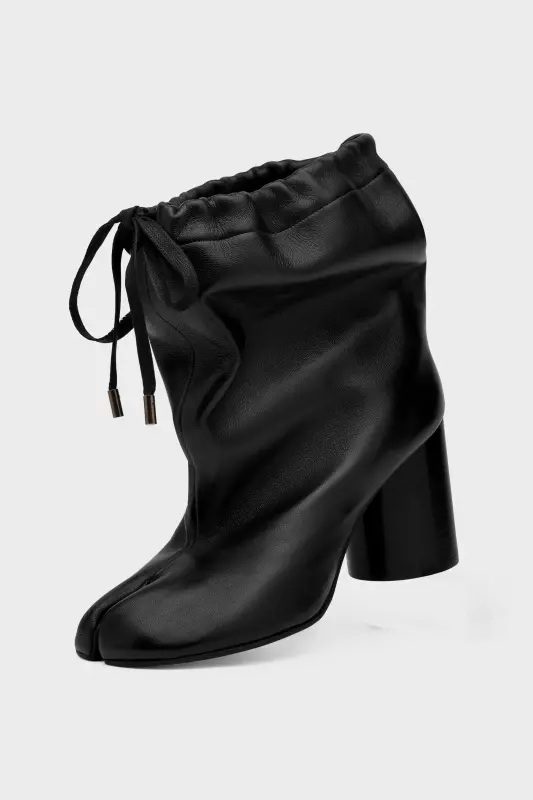 Maison Margiela Womens Black Leather Tabi Drawstring Ankle Boots Black online